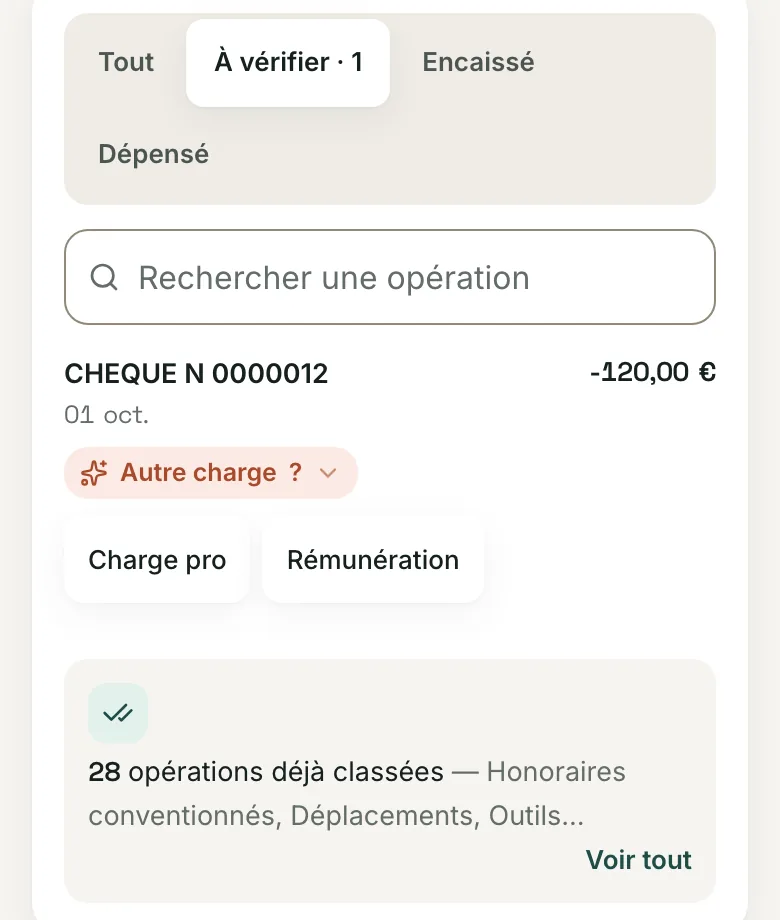 Écran des opérations : une opération à vérifier, proposée en « Autre charge », et 28 opérations déjà classées.